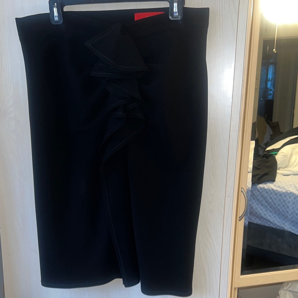 Carolina Herrera Black Pencil Skirt with Ruffle Detail